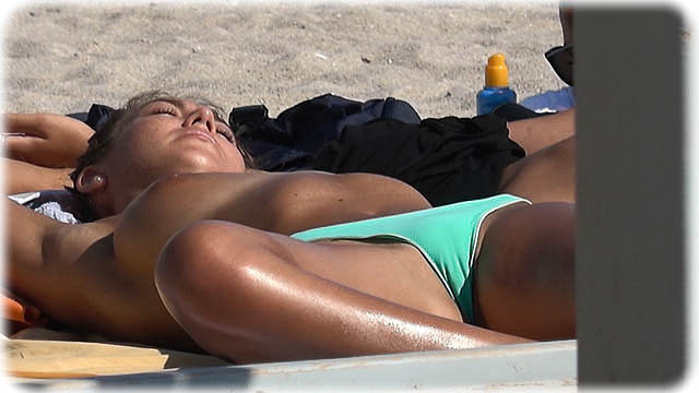 Tight pussy cameltoe 