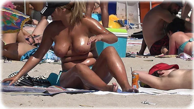 Huge oiled tits blondie